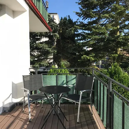 Проживание в семье Musical Устка